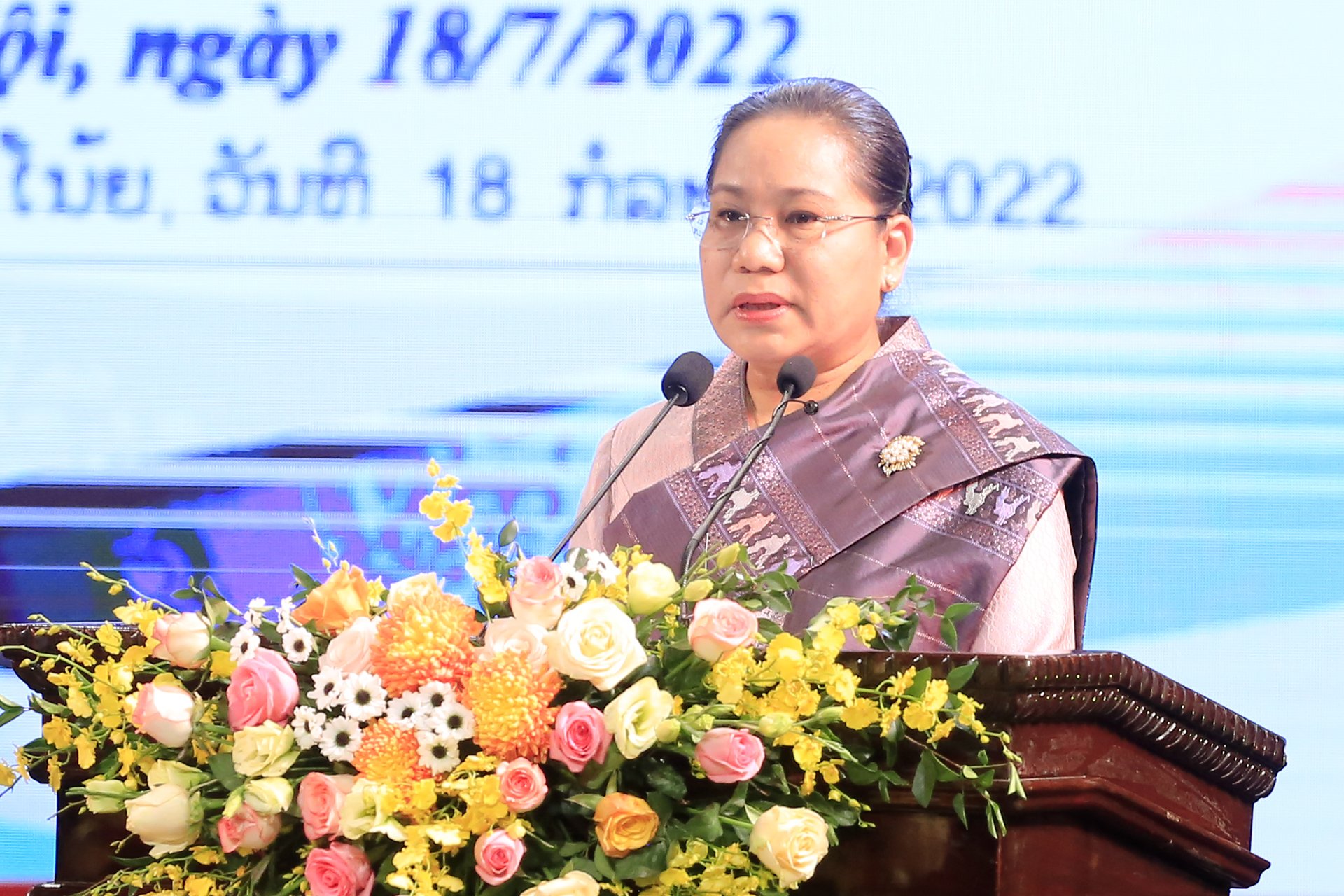 Bà Suansavanh Viyaketh, Bộ trưởng Bộ Thông tin, Văn hóa và Du lịch Lào 